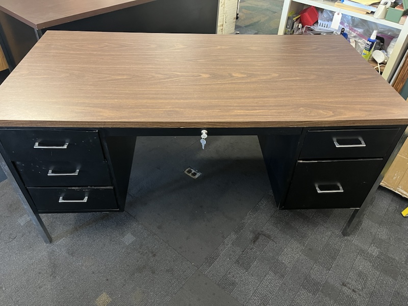 Metal desk
